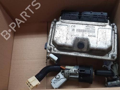 Used Engine control unit (ECU) TOYOTA AYGO (_B1_) 1.0 (KGB10_, KGB10R) (68 hp) 28531414
