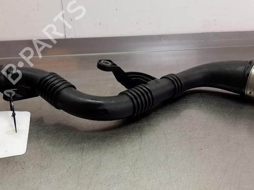 Tuyau d'intercooler Tuyau d'intercooler NISSAN QASHQAI II (J11, J11_) 1.2 DIG-T (115 hp) 35987438 35987438