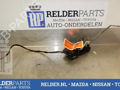 Used Front right lock MAZDA PREMACY (CP) 1.9 (CP8W) (100 hp) 22139497