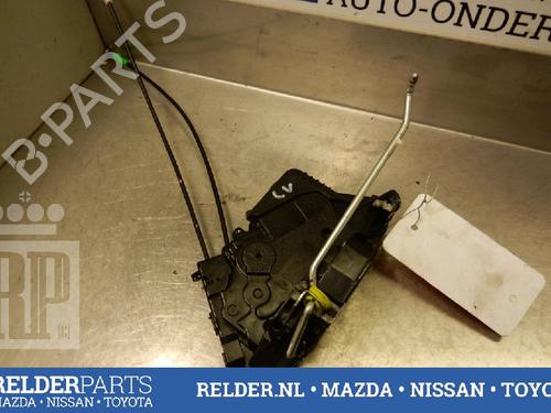 Used Front left lock TOYOTA YARIS (_P9_) 1.0 VVT-i (KSP90_, KSP90R) (69 hp) 22144835