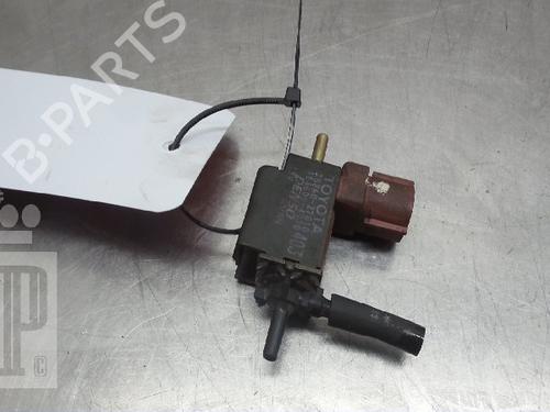 Used Electronic sensor TOYOTA RAV 4 II (_A2_) 2.0 D 4WD (CLA20_, CLA21_, CLA20R, CLA21R) (116 hp) 22153970