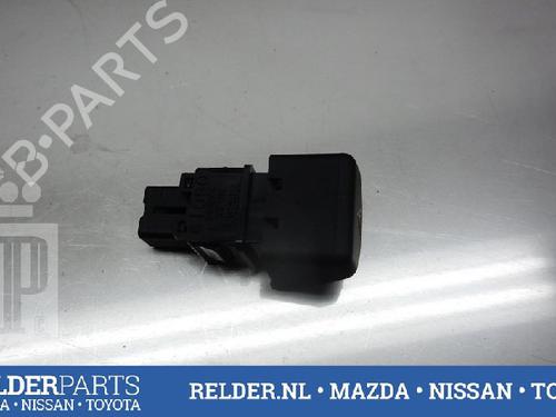 Used Warning switch NISSAN MICRA III (K12) 1.2 16V (80 hp) 22144589