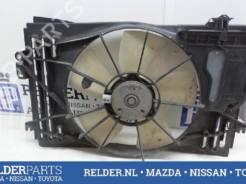 Used Radiator fan TOYOTA COROLLA Verso (_E12_) 1.6 VVT-i (ZZE121_, ZZE121R) (110 hp) 22148840