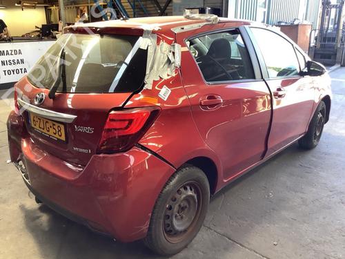 Used Seat buckle TOYOTA YARIS (_P13_) 1.5 Hybrid (NHP130_, NHP130) (101 hp) 22164096