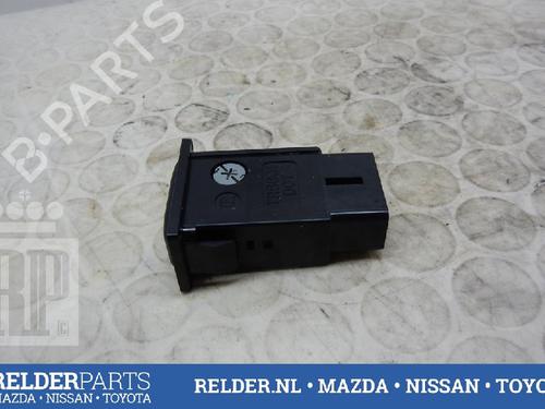 Used Switch TOYOTA AVENSIS (_T25_) 1.8 VVT-i (ZZT251_, ZZT251R) (129 hp) 22145371