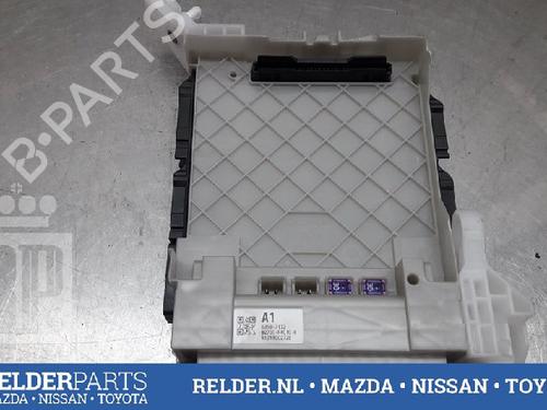 Used Fuse box TOYOTA C-HR (_X1_) 1.8 Hybrid (ZYX10_, ZYX11_, ZYX10R, ZYX11R) (122 hp) 22160654