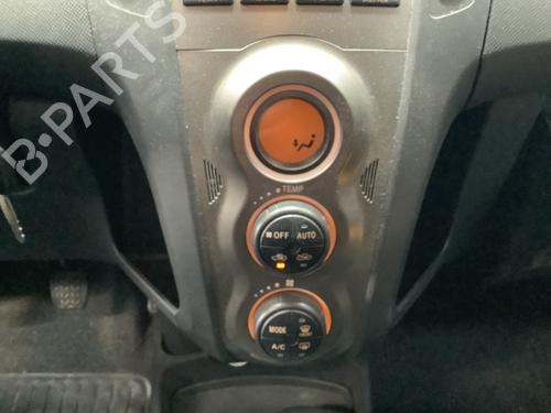 Used Climate control TOYOTA YARIS (_P9_) 1.33 VVT-i (NSP90_, NSP90R) (100 hp) 29384707