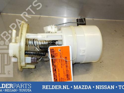 Used Fuel pump NISSAN MICRA III (K12) 1.2 16V (65 hp) 22142293