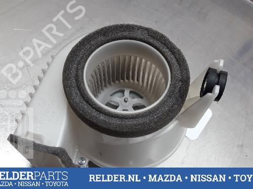 Used Radiator fan Radiator fan TOYOTA AURIS Estate (_E18_) 1.8 Hybrid (ZWE186_, ZWE186R, ZWE186H) (136 hp) 22161825 22161825
