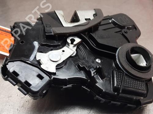 Used Front left lock TOYOTA TUNDRA Pickup (_K5_, _K6_) 5.7 4WD (USK56_, USK57_, USK55_, USK75_, USK55L, USK57L,... (386 hp) 29503453