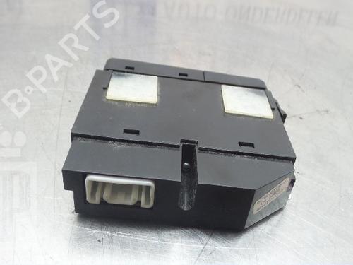Switch TOYOTA AVENSIS Estate (_T25_) 2.0 D-4D (CDT250_, CDT250R) | BP22154142I30 