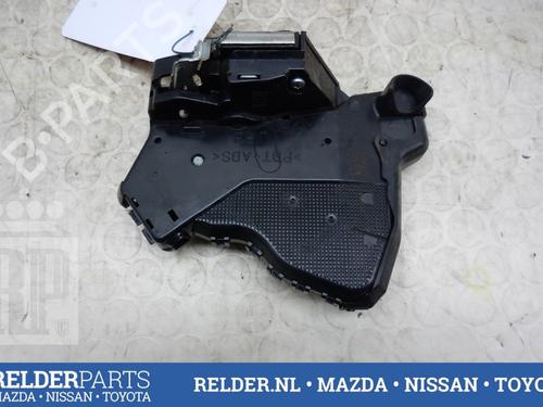 Front right lock TOYOTA AVENSIS Estate (_T25_) 2.0 D-4D (ADT250_, ADT250R) | BP22149440C97 
