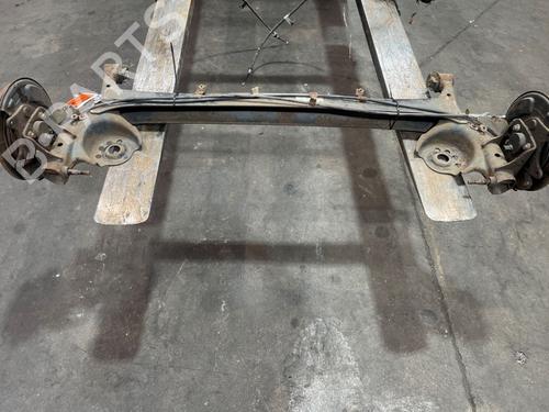 Used Rear axle TOYOTA YARIS (_P1_) 1.3 (SCP12_, SCP13_, SCP12R, SCP13R) (87 hp) 29384735