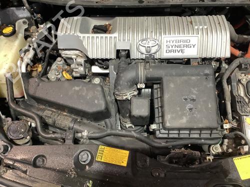 Used Air filter box TOYOTA PRIUS (_W3_) 1.8 Hybrid (ZVW3_) (99 hp) 30902182