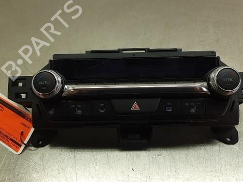 Used Climate control Climate control MAZDA 3 Hatchback (BP) 2.0 SKYACTIV-G M Hybrid (122 hp) 28310218 28310218