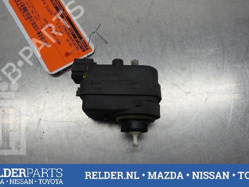 Used Headlight adjuster motor NISSAN ALMERA II Hatchback (N16) 1.5 (90 hp) 22143093