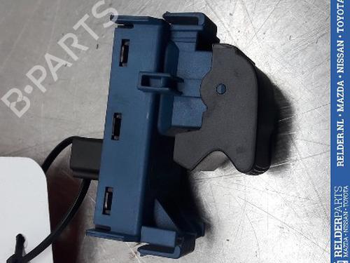 Switch TOYOTA AVENSIS Estate (_T27_) 2.0 D-4D (ADT270_, ADT270R) | BP22157123I30 