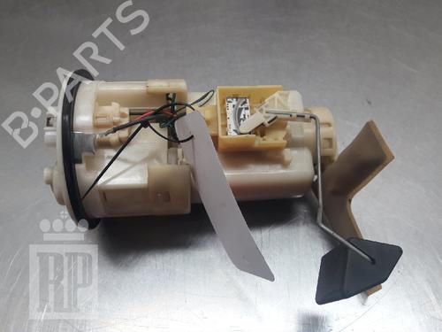 Used Fuel pump TOYOTA YARIS (_P1_) 1.0 (SCP10_, SCP10R) (68 hp) 22155841