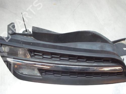 Used Grille NISSAN MICRA III (K12) 1.2 16V (80 hp) 22154623