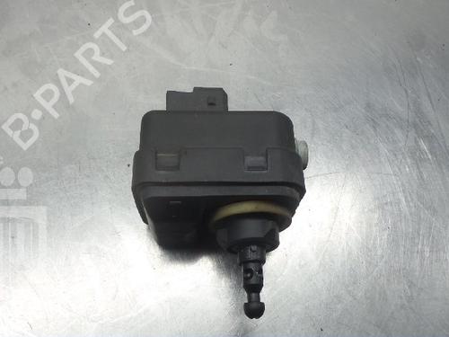 Koplamp verstelmotor TOYOTA YARIS (_P9_) 1.33 VVT-i (NSP90_, NSP90R) (100 hp) 22152599