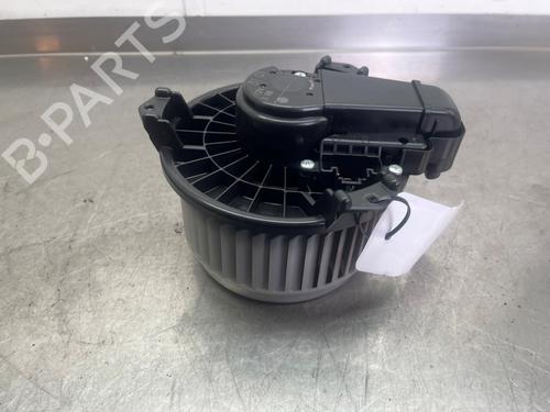 Varmeblæser TOYOTA YARIS (_P9_) 1.33 VVT-i (NSP90_, NSP90R) (100 hp) 32220868