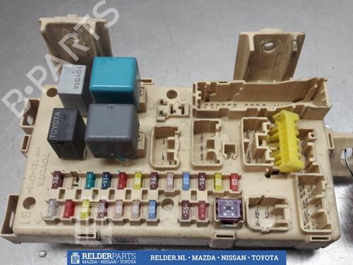 Used Fuse box TOYOTA AVENSIS Estate (_T25_) 2.0 D-4D (CDT250_, CDT250R) (116 hp) 22157823