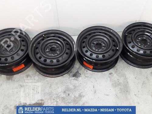 Used Rim TOYOTA COROLLA Verso (_E12_) 2.0 D-4D (CDE120_, CDE120R) (90 hp) 22155351