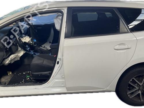 Seat buckle TOYOTA AURIS Estate (_E18_) 1.8 Hybrid (ZWE186_, ZWE186R, ZWE186H) | BP22170651I32 