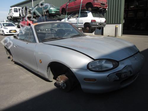 Used Right front suspension arm MAZDA MX-5 II (NB) 1.6 16V (NB6C) (110 hp) 22154471