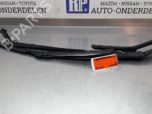 Used Front windshield wiper arm Front windshield wiper arm 22163146 22163146