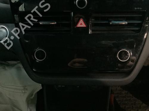 Used Climate control HYUNDAI IONIQ (AE) Electric (136 hp) 30805023