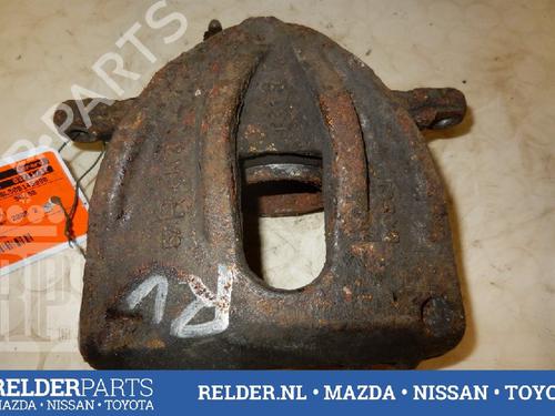 Used Right front brake caliper TOYOTA AVENSIS (_T25_) 2.0 D-4D (CDT250_, CDT250R) (116 hp) 22138813