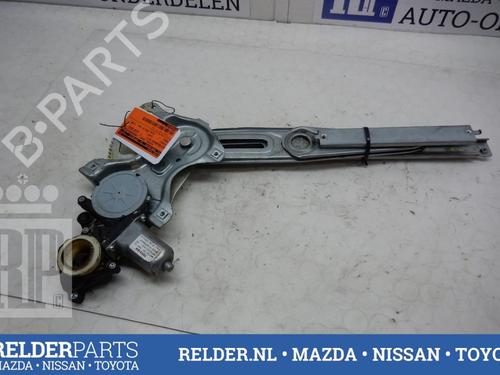 Used Front left window mechanism TOYOTA YARIS (_P9_) 1.33 VVT-i (NSP90_, NSP90R) (100 hp) 22149652