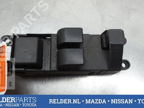 Used Switch NISSAN MICRA II (K11) 1.3 i 16V (75 hp) 22137379