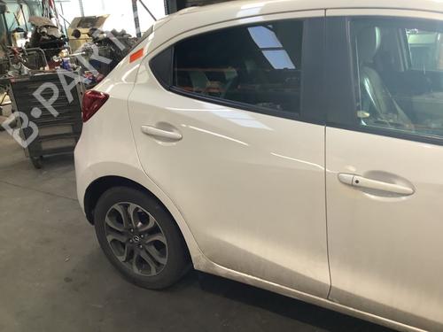 Høyre bak utvendig håndtak MAZDA 2 Hatchback (DL, DJ) 1.5 SKYACTIV-G | BP24330629C130 