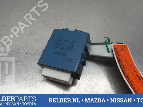 Used Control unit Control unit TOYOTA YARIS VERSO (_P2_) 1.3 (NCP20_, NCP22_, NCP20R, NCP22R) (86 hp) 22136108 22136108