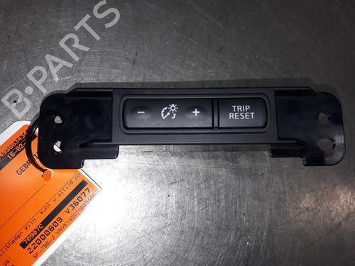 Used Switch NISSAN MICRA V (K14) 1.5 DCI (90 hp) 22165400