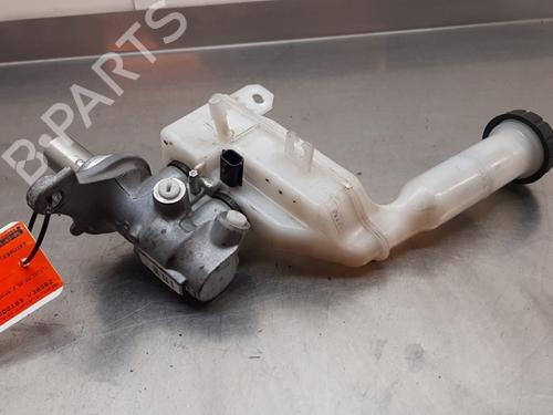 Used Brake master cylinder NISSAN JUKE (F15) 1.2 DIG-T (115 hp) 25129685