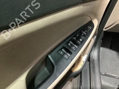 Used Switch Switch HYUNDAI TUCSON (TL, TLE) 1.6 GDi (132 hp) 40008660 40008660