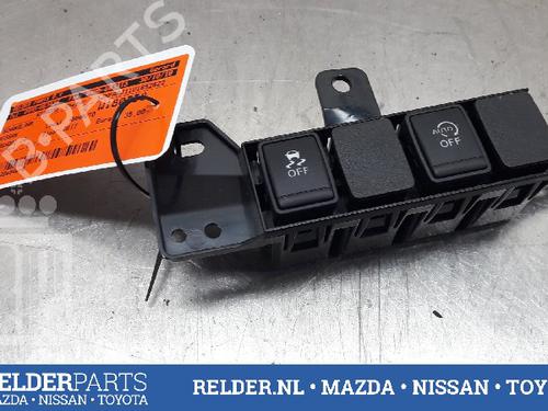 Used Switch NISSAN QASHQAI II SUV (J11, J11_) 1.5 dCi (110 hp) 22159490