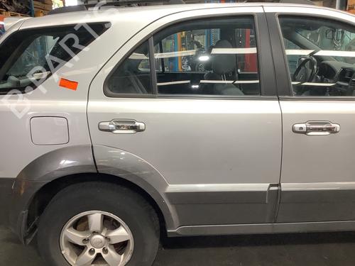 Used Right rear door KIA SORENTO I (JC) 3.5 V6 4WD (194 hp) 29698447