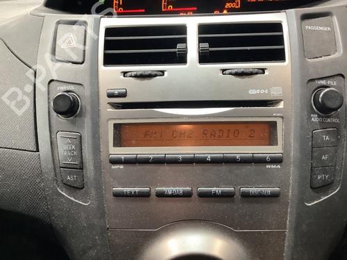 Used Radio TOYOTA YARIS (_P9_) 1.33 VVT-i (NSP90_, NSP90R) (100 hp) 29384708