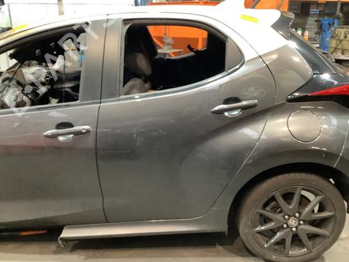 Used Left rear door TOYOTA YARIS (_P21_, _PA1_, _PH1_) 1.5 Hybrid (MXPH10, MXPH11) (116 hp) 31992397