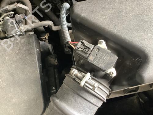 Used Mass air flow sensor Mass air flow sensor TOYOTA RAV 4 III (_A3_) 2.0 (ZSA35_, ZSA35R) (158 hp) 22166727 22166727