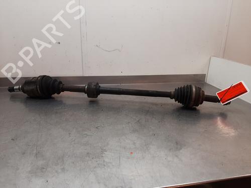 Used Right front driveshaft TOYOTA COROLLA Verso (_E12_) 1.6 VVT-i (ZZE121_, ZZE121R) (110 hp) 22171383