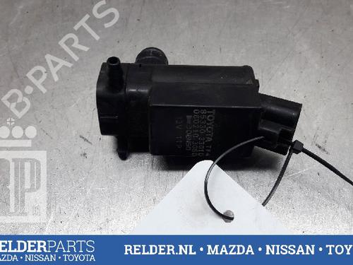Used Washer pump TOYOTA COROLLA Compact (_E10_) 1.6 Si (AE101_, AE101R) (114 hp) 22160017