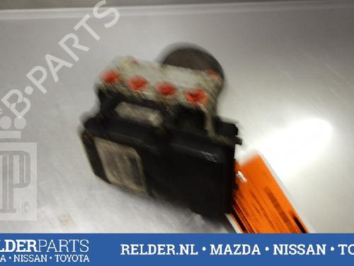 Used ABS pump TOYOTA AVENSIS (_T25_) 2.0 D-4D (CDT250_, CDT250R) (116 hp) 22142234