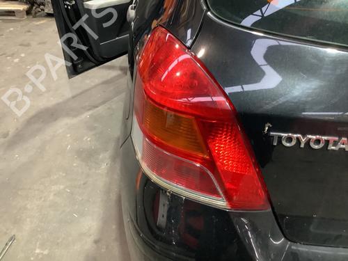Used Left taillight Left taillight TOYOTA YARIS (_P9_) 1.0 VVT-i (KSP90_, KSP90R) (69 hp) 32220956 32220956
