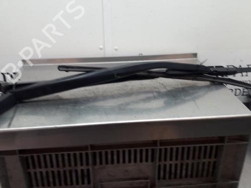 Used Front windshield wiper arm Front windshield wiper arm 22163455 22163455