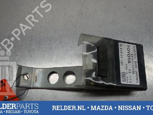Used Control unit Control unit TOYOTA MR2 III (ZZW3_) 1.8 16V VT-i (ZZW30) (140 hp) 22136591 22136591